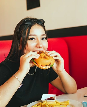 BURGERS Burger takeaway packaging in Tokyo